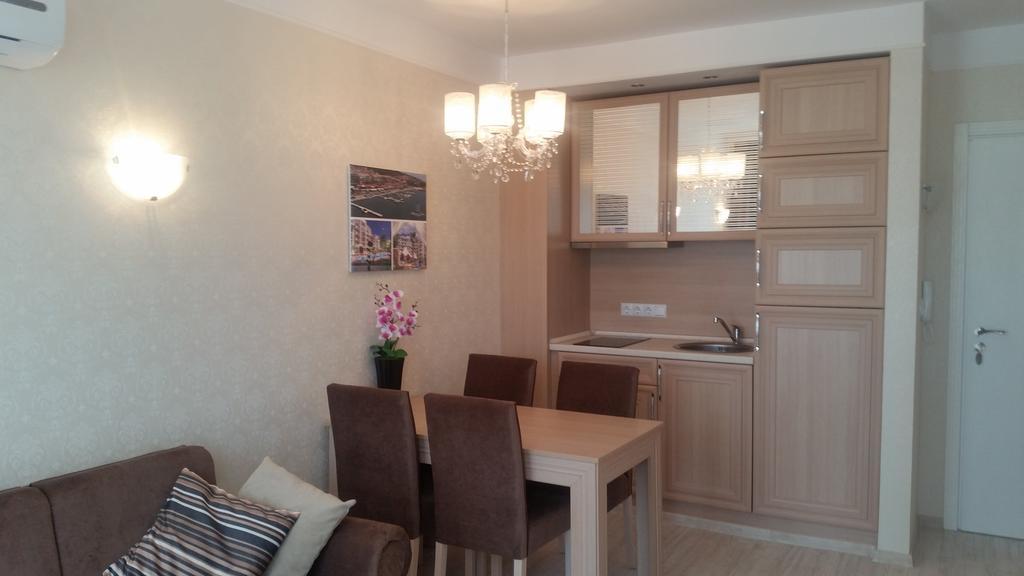 Harmony Suites Apartment Sveti Vlas Ngoại thất bức ảnh