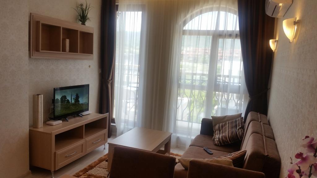 Harmony Suites Apartment Sveti Vlas Ngoại thất bức ảnh